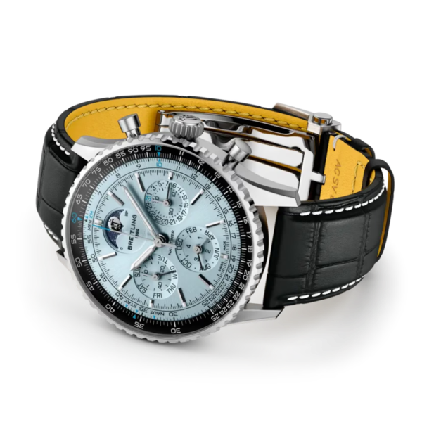 Navitimer B19 Chronograph 43 Perpetual Calendar - Image 4